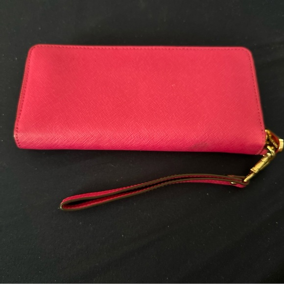 Michael Kors NWOT Pink Saffiano Leather Clutch